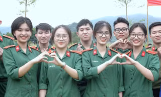 Tuổi trẻ Học viện Quân y ‘hành quân xanh’ về Hoà Bình