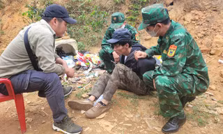 Trinh sát Biên phòng mật phục, quật ngã đối tượng ma túy 