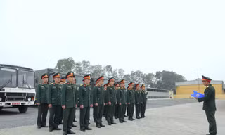 Lữ đoàn Vận tải 971 đón quân nhân trở về từ Thổ Nhĩ Kỳ 