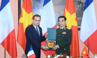 Hội đàm quân sự cấp cao Việt - Pháp: Hướng tới tương lai tốt đẹp của hai nước