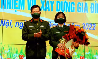 Sẻ chia của 'bóng hồng' áo lính trong ngày Quốc tế Phụ nữ 8/3