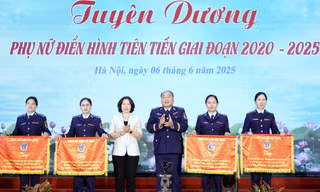 Nhiều 'bóng hồng' Cảnh sát biển lập thành tích xuất sắc