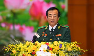 Thiếu tướng Lê Đức Thái, Tư lệnh Bộ đội Biên phòng phát biểu tại Đại hội Đảng bộ Quân đội lần thứ XI