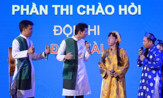 Sôi nổi hội thi Olympic tiếng Việt của học viên quân sự Lào và Campuchia