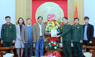 Báo Tiền Phong luôn đồng hành với Bộ đội Cụ Hồ