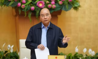 Thủ tướng Nguyễn Xuân Phúc chủ trì cuộc họp của Thường trực Chính phủ về chống dịch Covid-19