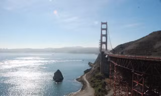 Cầu Cổng Vàng và vịnh San Francisco Ảnh: Xuân Ba