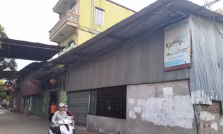 Nhà đất được cấp sổ đỏ chưa đúng quy định của pháp luật Ảnh: P.V