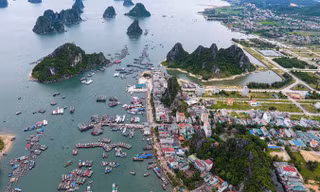 Tính chất Khu kinh tế Vân Đồn sẽ là khu kinh tế biển đa ngành, đa lĩnh vực, trung tâm công nghiệp giải trí có casino, du lịch biển đảo cao cấp...