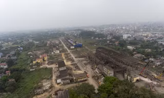 Phó Thủ tướng đề nghị làm rõ về việc thu hồi đất nhà máy thép Gia Sàng cho Công ty Thái Hưng thuê để sử dụng vào mục đích xây dựng nhà máy luyện cán thép nhưng sau đó lại chuyển đổi mục đích sử dụng đất để xây dựng dự án Thái Hưng Eco City.