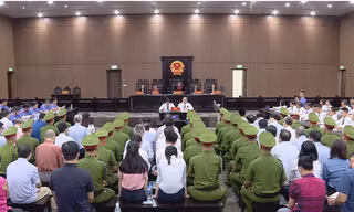 Giai đoạn 2 vụ án ‘chuyến bay giải cứu’: Cựu cán bộ hướng dẫn giám đốc doanh nghiệp khai báo gian dối