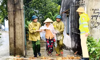 Công an nhân dân phòng ngừa, ứng phó giúp dân ổn định cuộc sống , trong, sau bão số 3