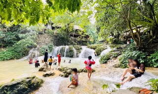 Du khách hoảng loạn vì thuỷ điện ở Hoà Bình xả lũ không báo trước