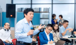 Giáo sư Mai Trọng Nhuận cho rằng, sẽ rất khó để có những con người tinh hoa trình độ cao dẫn dắt sự phát triển của đất nước nếu không có đại học tinh hoa, đại học chất lượng cao để đào tạo.