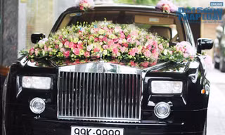 Hà Nội: Phát sốt xe dâu Rolls-Royce biển toàn số 9