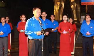 Anh Y Nhuân Byă phát biểu tại lễ dâng hương