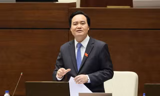 Bộ trưởng Phùng Xuân Nhạ: "Tỉ lệ tiến sĩ ở ta hiện nay quá thấp".