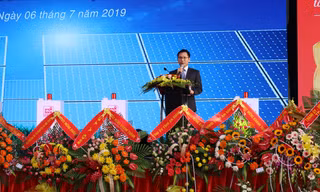  Ông Lê Tuấn Anh - Tổng Giám đốc Công ty Sao Mai Solar phát biểu khai mạc buổi lễ