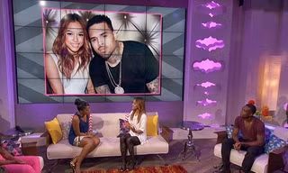 Karreuche Trần trong talkshow.