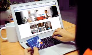 Nhọc nhằn nghề môi giới trên mạng
