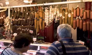 Bên trong khu chợ lớn nhất Budapest