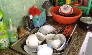 Sinh viên sống trọ sở khóc dở cười vì trước tình cảnh mất điện, nước. 