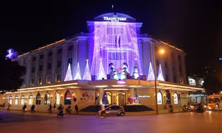 Tràng Tiền Plaza bất ngờ “lột xác” với loạt hàng giá bèo