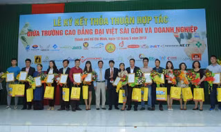 Trường cao đẳng Đại Việt Sài Gòn hợp tác với doanh nghiệp đào tạo sinh viên