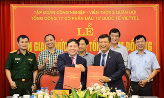 Lễ bàn giao chức danh Tổng giám đốc Viettel Global