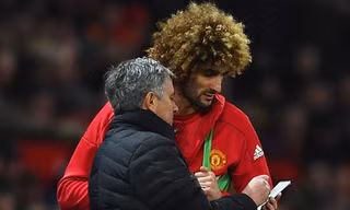 Fellaini cùng ông thầy Mourinho đều bị đồn liên hệ với PSG