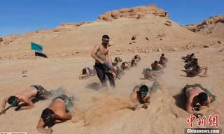 Chiến binh Iraq khổ luyện trên 'chảo lửa' sa mạc