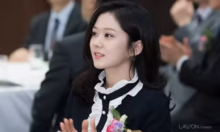 Nhan sắc 16 năm không đổi của mỹ nữ Jang Nara