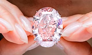 Pink Star được bán với mức giá hơn 71,1 triệu USD. Ảnh: CNN