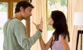 Sai lầm phụ nữ trẻ thường mắc phải trong tình yêu