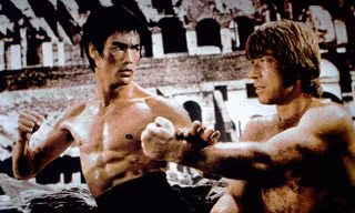 Lý Tiểu Long và Chuck Norris. Ảnh: Sina.