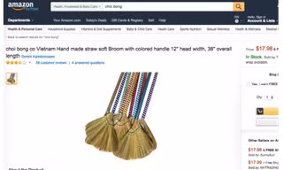Mặt hàng chổi đót (chổi bông) được rao bán trên Amazon với giá cao gấp 10 lần trong nước. Ảnh chụp màn hình