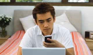 Những cuộc hội thoại trên điện thoại được khôi phục từ điện thoại IP của vợ tôi, mới thấy thật đau lòng khi phát hiện vợ mình ngoại tình (Ảnh minh hoạ)
