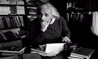 Einstein từng dành thời gian nghiên cứu tủ lạnh không rò rỉ khí độc. Ảnh: YouTube.