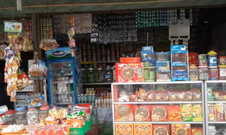 Các thức uống có nguồn gốc tự nhiên có thể dễ dàng mua tại các cửa hàng, đại lý.