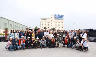 Sinh viên trường ĐH Xây dựng thăm quan thực tế Nhà máy sản xuất ống nhựa Dismy 