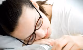Ngủ gật nhiều có phải là bệnh?