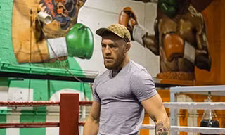 McGregor dự đoán sẽ hạ knock-out 'Độc cô cầu bại' Mayweather