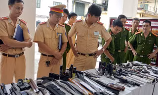Choáng với lượng vũ khí 141 Hà Nội bắt trong 3 năm