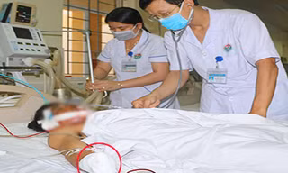 Bệnh nhân Sỹ hiện đã qua cơn nguy kịch. Ảnh: Đ.H