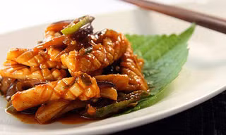 Món ăn thơm ngon từ vải thiều