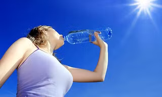 Những sai lầm khi lau mồ hôi
