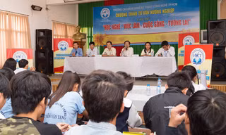 Tư vấn hướng nghiệp: ‘Học nghề - Việc làm – Cuộc sống – Tương lai’ tại trường cao đẳng nghề kỹ thuật công nghệ TPHCM