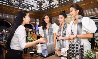 Á hậu Mâu Thuỷ 'Khuyến Học là cuốn sách các bạn trẻ nên đọc'