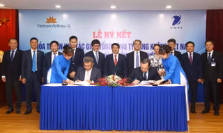 Lễ ký hợp tác chiến lược giữa VNPT và Vietnam Airlines