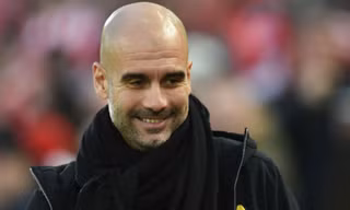 HLV Man City khen học trò 'hoàn hảo', chê Chelsea chơi tử thủ